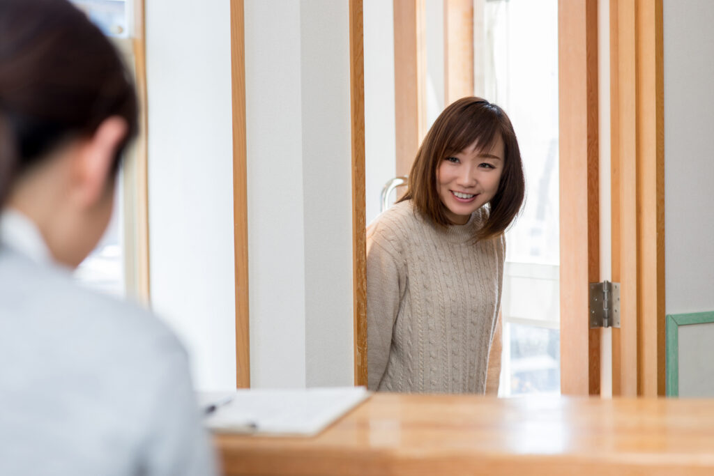 店舗は女性のお客様でも来店しやすい雰囲気になっていま。